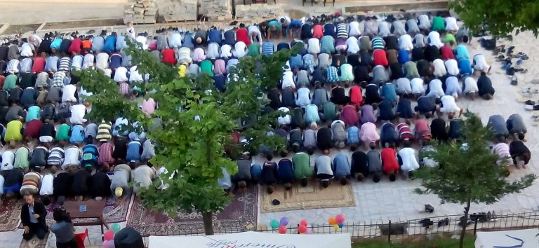 Besimtarët mysliman të Bulqizës falin Fiter Bajramin