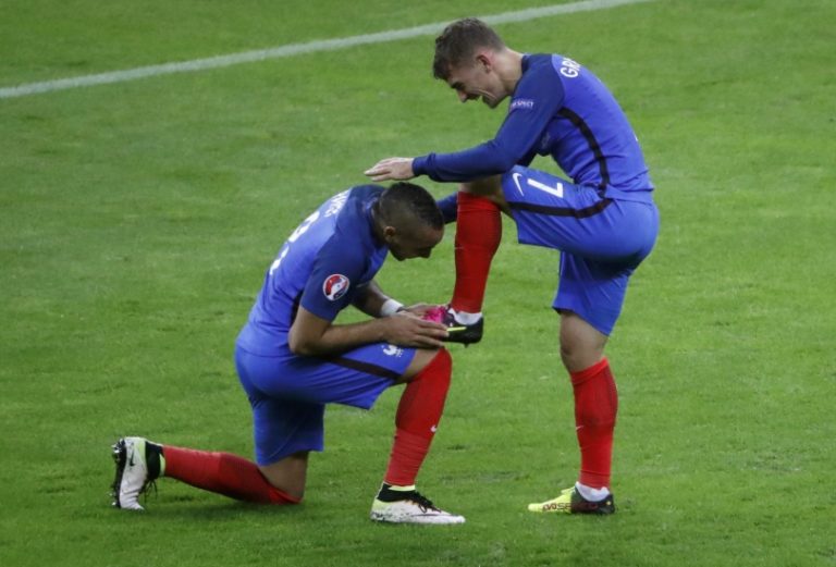 Tre francezë i prijnë garës për Këpucën e Artë të Euro 2016