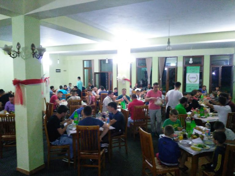 Bulqizë, shtrohet iftari i fundit për vitin 2016 (FOTO)