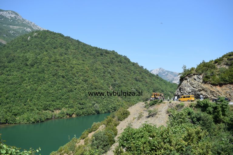 Pritet rinisja e kërkimeve për makina të tjera në liqenin e Shkopetit