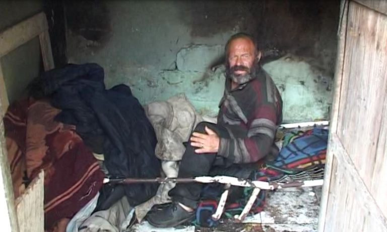 Historia e dhimbshme e te vetmuarit, Ruc Rushiti