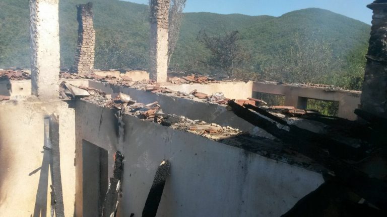 Digjet shkolla ne Lladomoricë-Ostren, Bulqizë