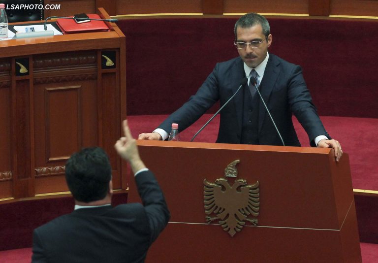 Flamur Noka: Tahiri u takua me Balilin dhe Habiljat në Ksamil