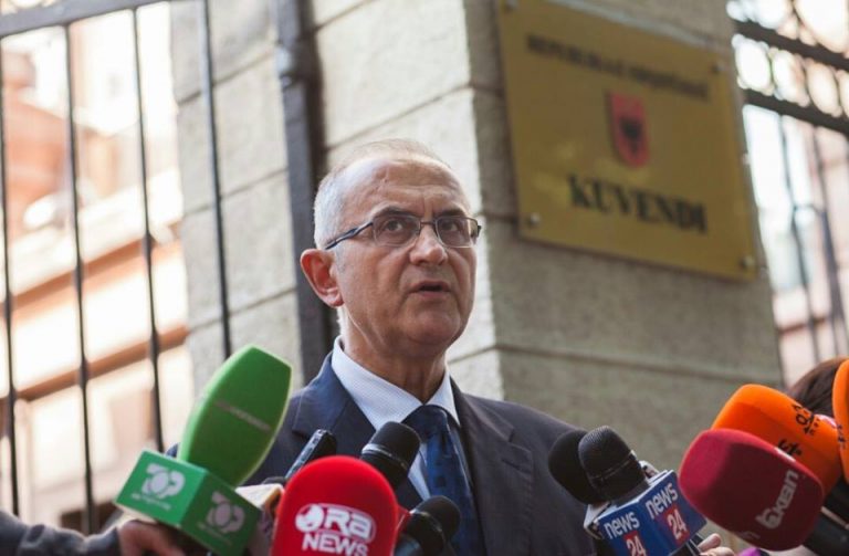 Kandidat i PS në Dibër, Dionis Ymeraj? Petrit Vasili: Nuk e njoh!