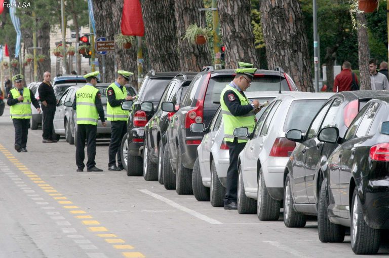 “Lum gjobitjesh”, 923 gjoba për rripin e sigurimit