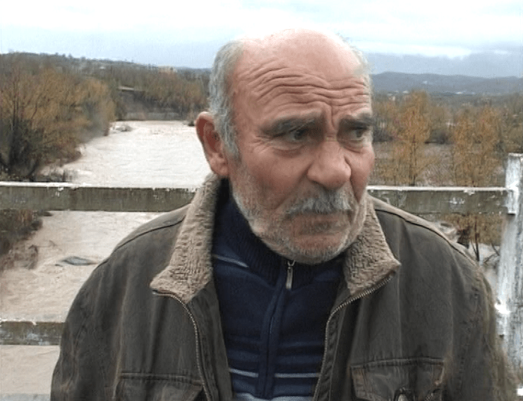 Flasin familjarët e Xhevahir Ndojit