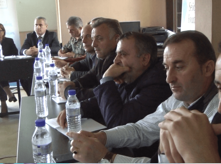Fondacioni për “Liri dhe Demokraci” trajnim me këshilltarët e djathtë