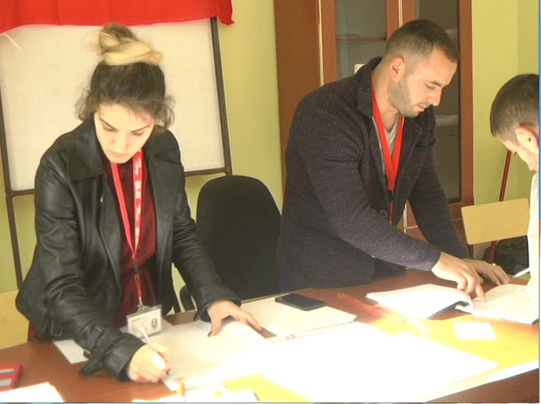 Anetaret e LSI Bulqize votuan sot per kryetarin e tyre dhe delegatet e konventes kombetare zgjedhore.
