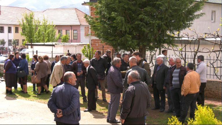 ISHTE THIRRUR PER TAKIM.KTHEHET NE PROTESTE