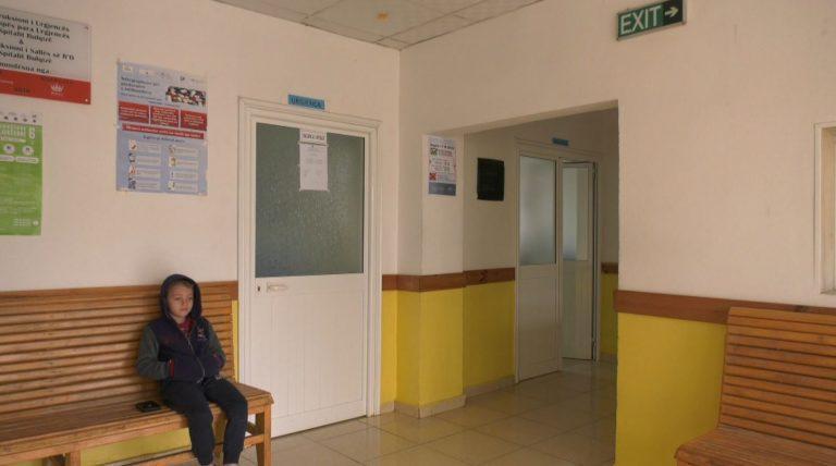 Fluks pacientesh ne spitalin e Bulqizes me simptoma helmimi,shkaku mendohet nga uji