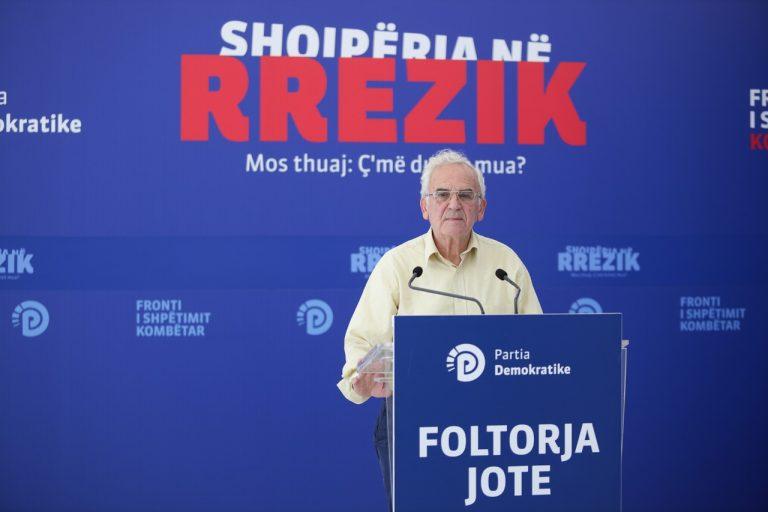 Foltorja ime/ 5 vite në dyert e institucioneve, qytetari nga Korça denoncon institucionet vendore dhe qëndrore të cilat nuk e pajisin me certifikatë pronësie, siç i takon me ligj.