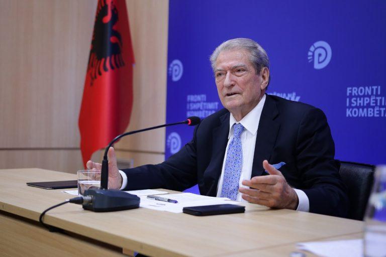 Berisha me kryetarët e degëve të Tiranës: Dy çështjet tona themelore, primaret dhe protestat