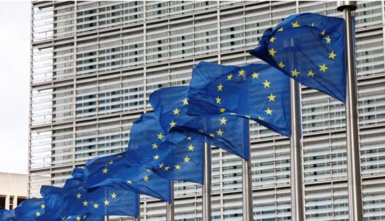 Tensionet në veri, Borrell i dorëzon Kosovës dhe Serbisë propozimin për dalje nga kriza