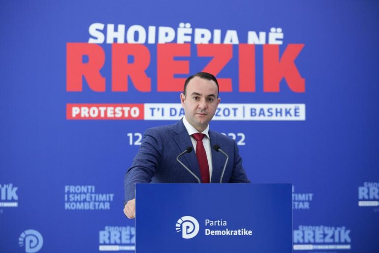 Klevis Balliu: Krimi sundon vendin ndërkohë 2 mijë e 500 efektivë policie kanë dhënë dorëheqjen dhe po zëvendësohen me efektivë të pushtetit