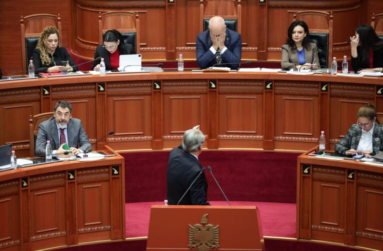 Porti i Durrësit/ Berisha akuza Ramës: Plaçkitja më e madhe, kërkon ta shndërrosh në pronë personale