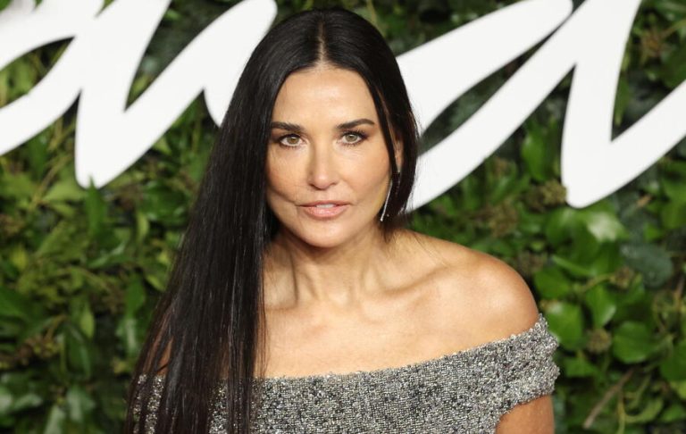 Demi Moore feston 60 vjetorin, sharmi i pandryshuar i aktores së viteve ’90