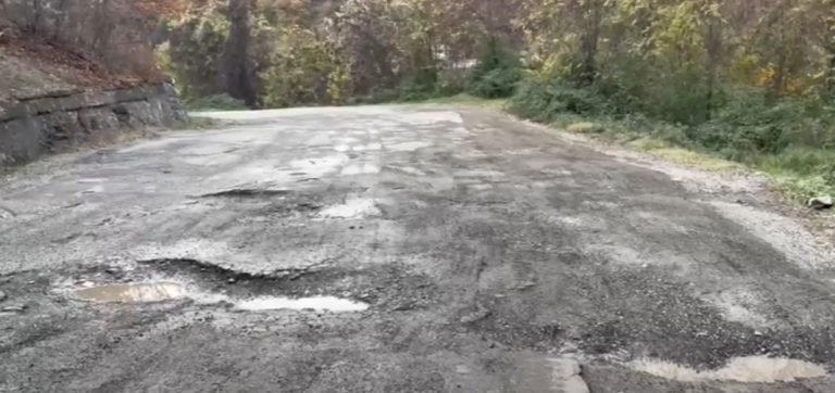 Shkopet, rruga rrezikon shembjen