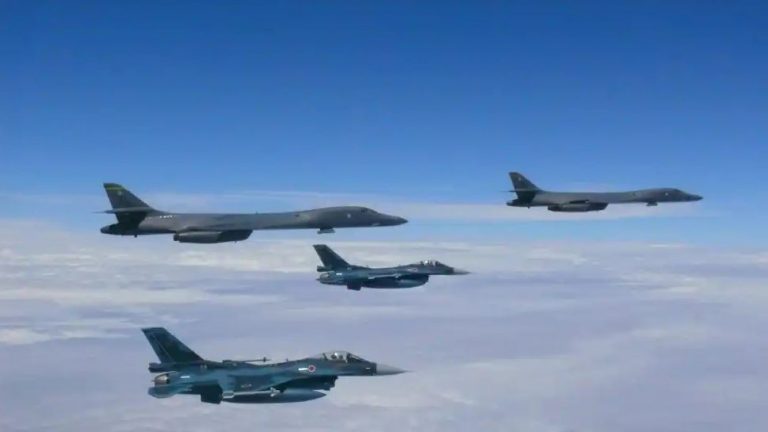 Agresioni në rritje i Kinës dhe Koresë së Veriut, SHBA dhe Japonia nisin stërvitjet e fuqishme ushtarake