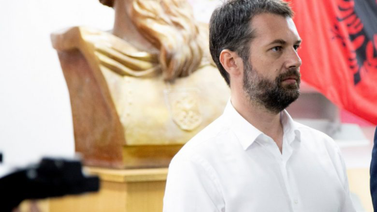 “Më kanë nisur mesazhe”, Ministri i qeverisë Kurti: Serbët më kanë kërcënuar me jetë