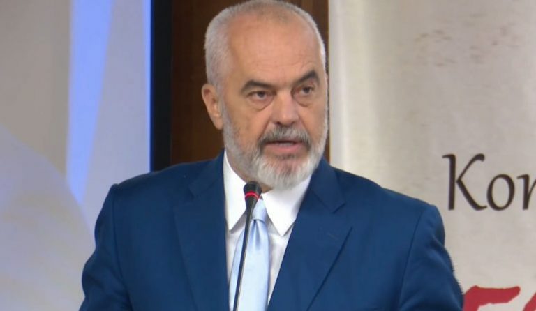 Edi Rama në 50 vjetorin e Kongresit të Drejtshkrimit: Këtë flamurin e NATO-s këtu nuk e kuptova