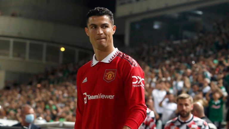 Tashmë është zyrtare, Manchester United ndërpret kontratën me Ronaldon