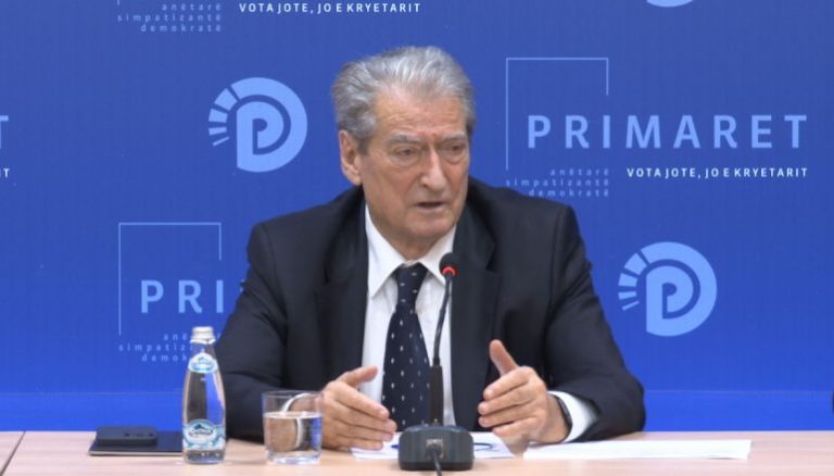 Berisha: Rama i përmbyti qytetarët, hapja e portave ishte aq e fortë, sa ngriti urën e Bahçallëkut nga themeli