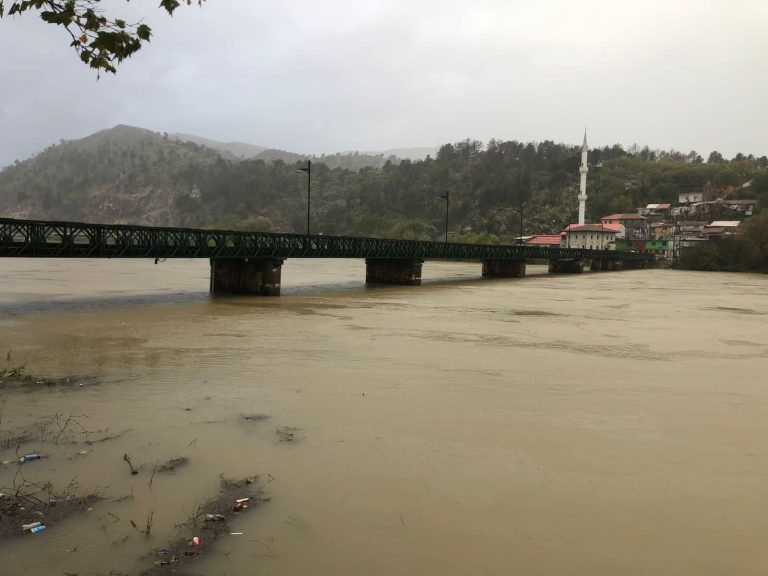 Përmbytjet në veri të vendit, mësimi në 14 shkolla do të pezullohet edhe për nesër