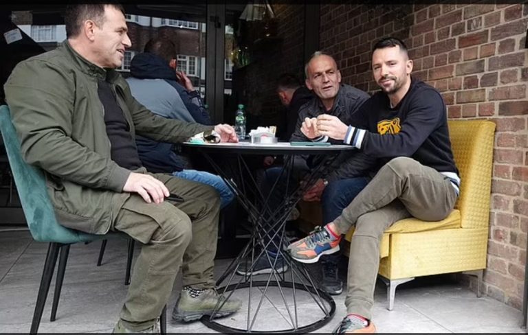 “Ne s’jemi kriminelë, trafikantë e gangsterë”/ Flasin shqiptarët në Londër: Ikëm nga Shqipëria se ka korrupsion, është vend i pasigurt, nuk gjen punë. Nëse je me fat mund të…