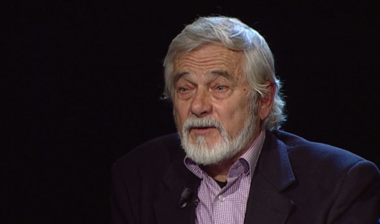 Aktori i njohur shqipëtar na prezanton me partneren e tij 22 vite më të re