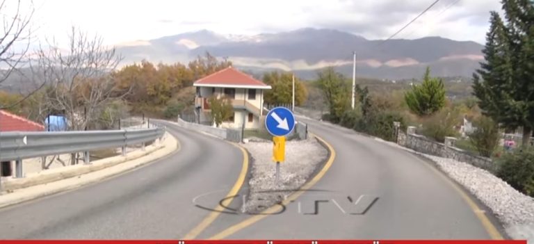 Klos/ Çudira shqiptare, shtëpia e futur në mes të dy rrugëve