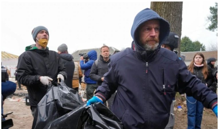 Shtohen dëshmitë e krimeve ruse në Ukrainë, qytetarët: Duhen dënuar komandantët e lartë, jo vetëm ushtarët