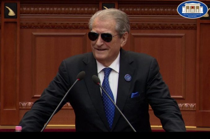 Berisha Ramës: Je i pashpresë, nuk do të arrish kurrë të mposhtësh opozitën shqiptare.