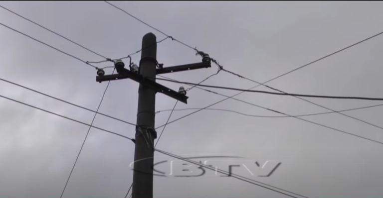 VIDEO – Sofraçani pa energji elektrike, ankohen banorët: Po na prishen elektroshtëpiaket