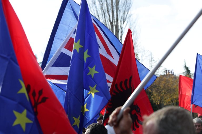 Berisha mesazh liderëve të BE: Rama mbahet në pushtet përmes mashtrimit. 3 ministra të Brendshëm, të lidhur me krimin