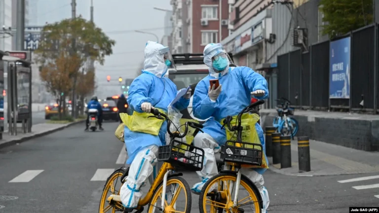 Kina ndryshon politikën e raportimit të rasteve me koronavirus