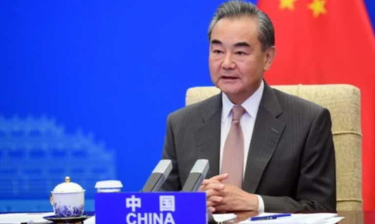 Ministri i Jashtëm thotë se Kina do ta thellojë bashkëpunimin me Rusinë