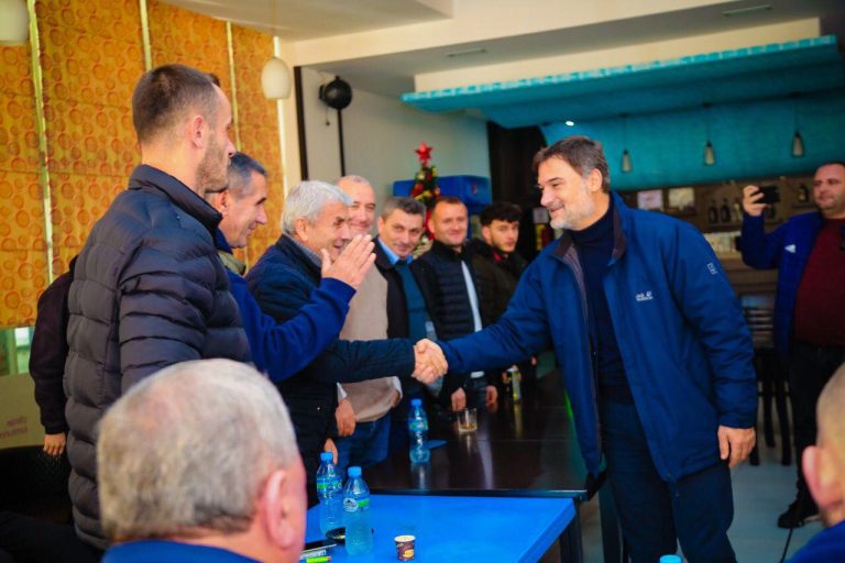 Alibeaj takohet me demokratët në Mirditë: Diskutuam për zgjedhjet lokale