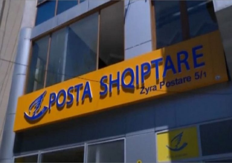 Dy persona dhunojnë me grushte drejtorin e Postës në Lezhë