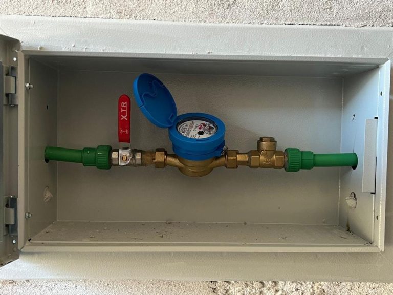 Bashkia Bulqizë premton ujë 24 orë për Martaneshin: Shumë shpejt përfundon ujësjellësi i ri