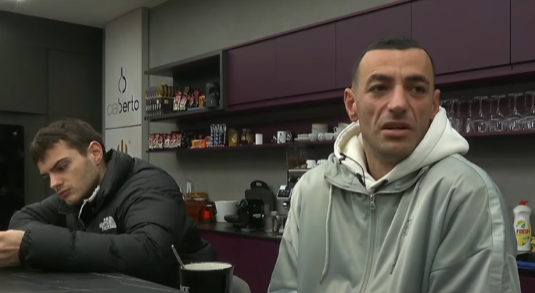 VIDEO – Stresi kunja për Gresën: Shumë njerëz kanë ardhur këtu për followersa