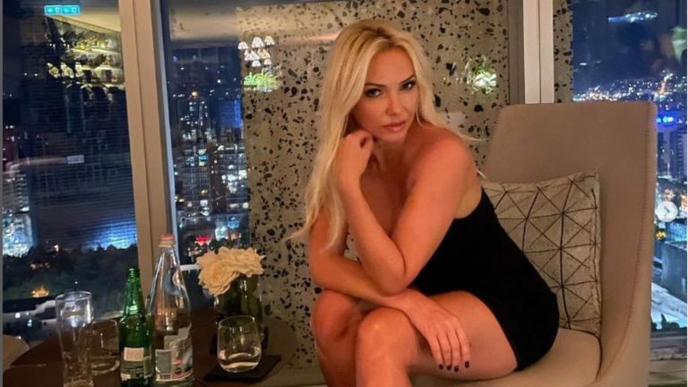 Moderatorja e njohur poston foton e rrallë krah bashkëshortit shoqëruar me një dedikim romantik