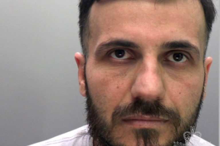 “Jam i zhytur në borxhe, kërkojnë të më shfarosin”, arrestohet shqiptari me ‘shtëpi bari’ në Britani