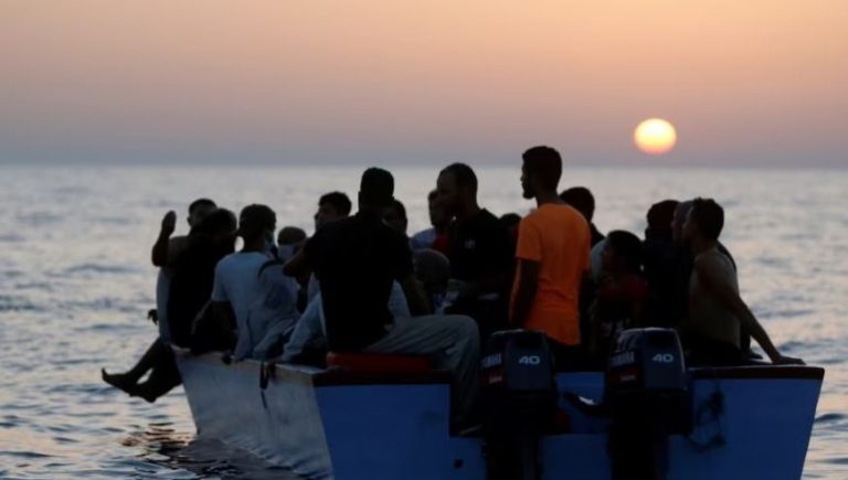 “Orët e tmerrit brenda kamionit frigoriferik”, REL: Gjashtë tentativat e dështuara për të hyrë në Britani. I riu nga Kukësi nuk heq dorë…