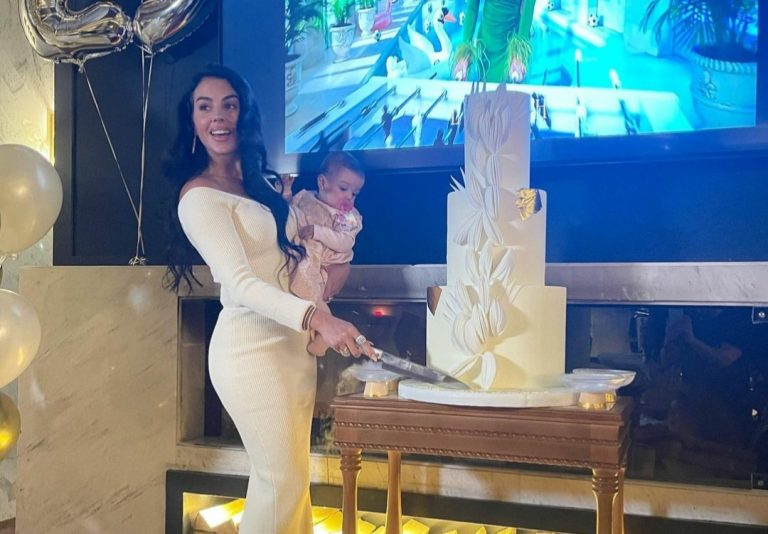 Georgina Rodriguez feston ditëlindjen e 29-të në Arabinë Saudite