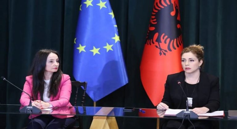Çfarë po bëhet me çështjen e detit me Greqinë? Flet ministrja Xhaçka: Jemi në fazën e punës teknike