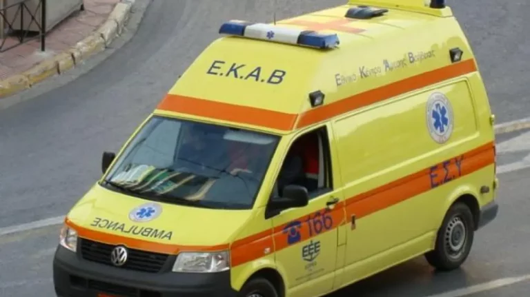 Vdes tragjikisht 17-vjeçari shqiptar në Greqi, u përplas nga kamioni teksa ishte duke udhëtuar me motor