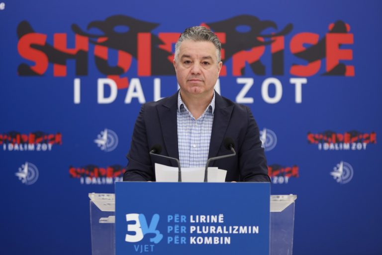Rama nis vitin me gjuhën e dosjes 184/ EnoBozdo: Ja 15 “tërmetet” që u ka hedhur në shpinë shqiptarëve.