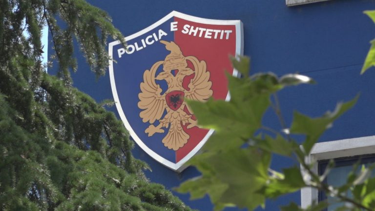 Tronditet Rrësheni/ Vritet me armë zjarri në qendër të qytetit 60-vjeçari, plagosen 3 të tjerë. Motiv dyshohet…