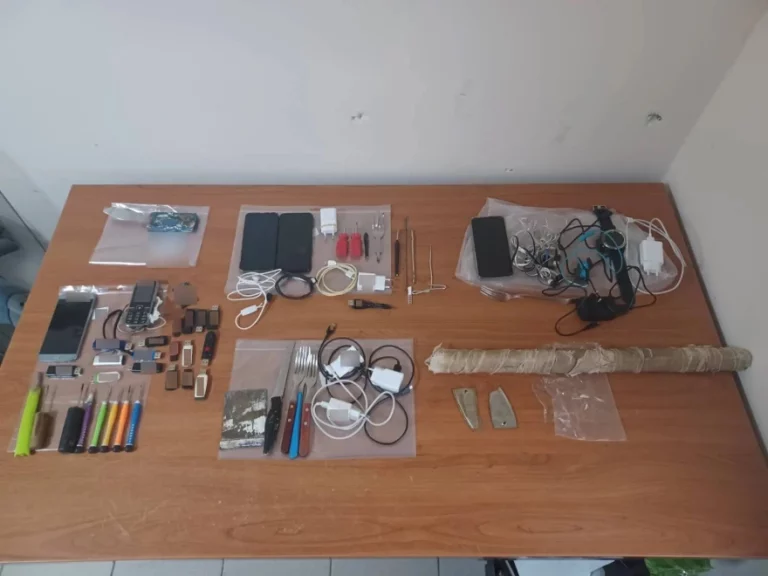 Policia greke operacion në burgun e Domokos, kontrolle në qelitë e të burgosurve ku ndodhet dhe Alket Rizai