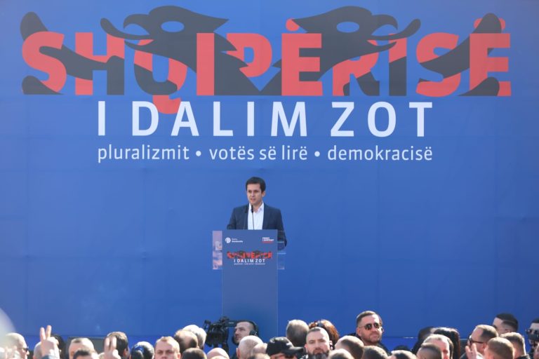 Protesta e opozitës, Alimehmeti: Dy mundësi kemi sot, të përballemi ose të ikim. Ne vendosëm të largojmë qeveritarët